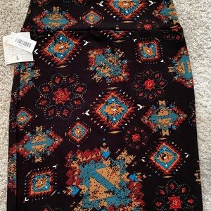 NWT Lularoe Cassie Skirt